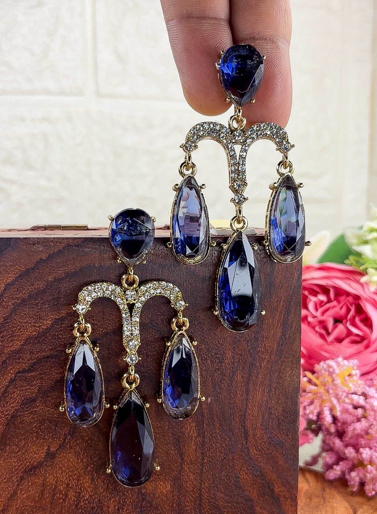Mehira Earring (Royal Blue)